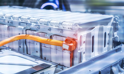 固態(tài)電池新突破！新能源車?yán)m(xù)航有望翻倍！